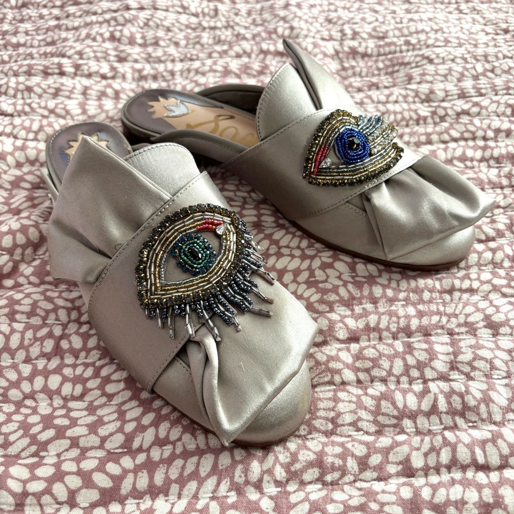 Sam Edelman Silver Beaded All Knowing Eye Miles, Size 9
